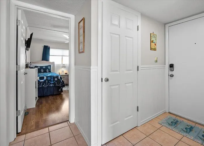 Relaxing 2 Bedroom Salty Sands Mid-town Ocean City! Ferienhaus